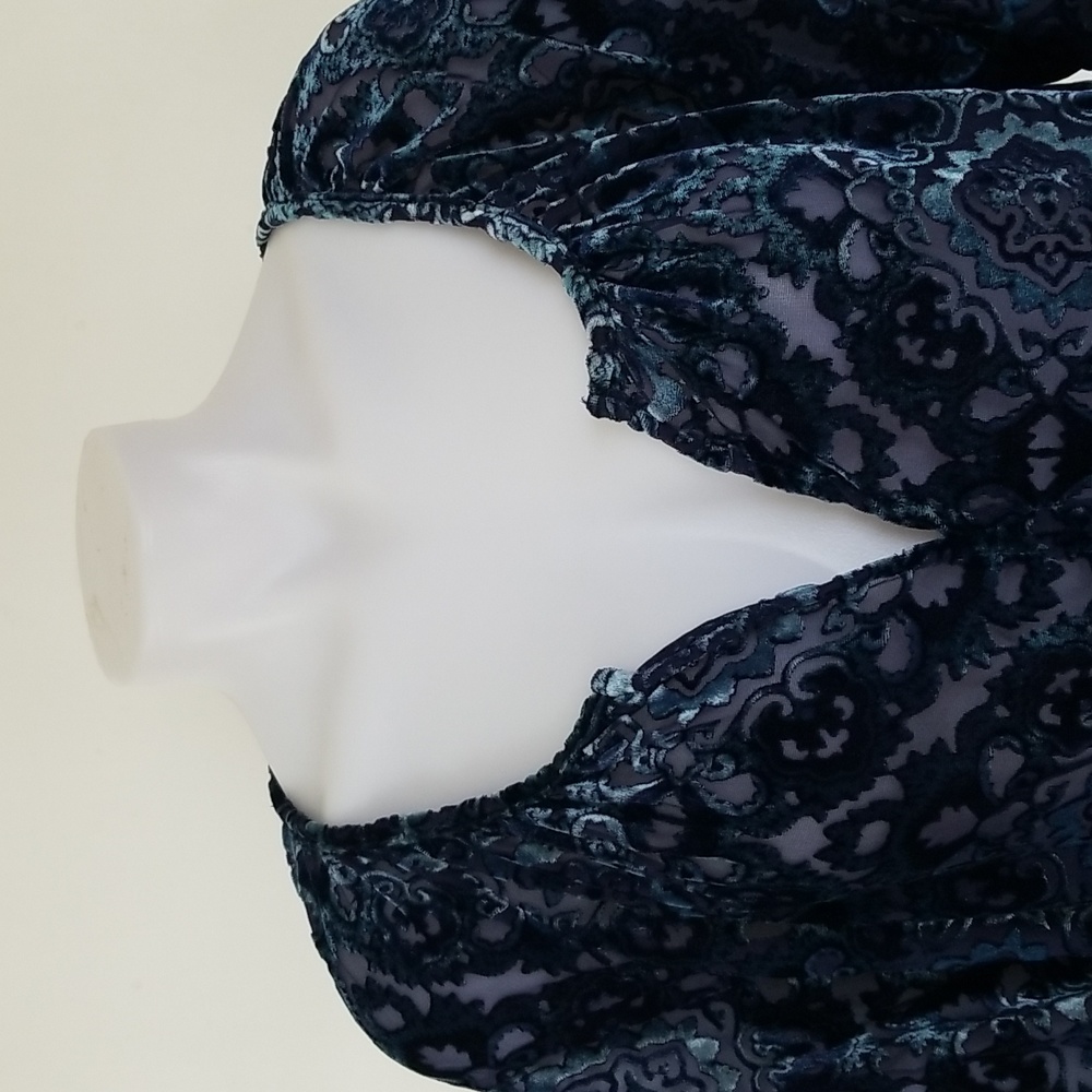 Faded  Glory blouse sz. L - Picture 4 of 13